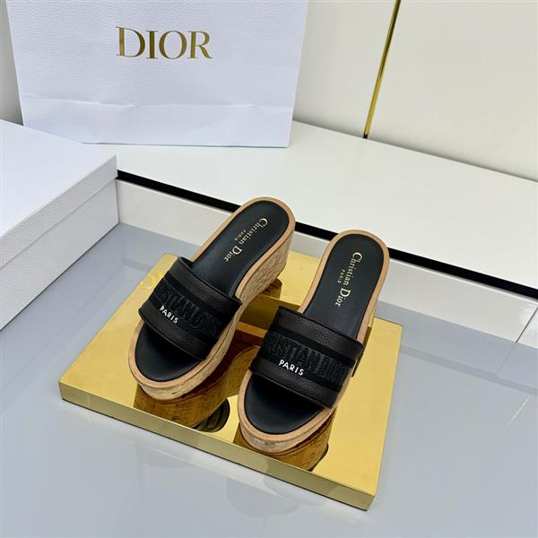 20251128184322232 270